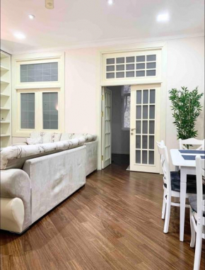 Center cozy 2 bedrooms